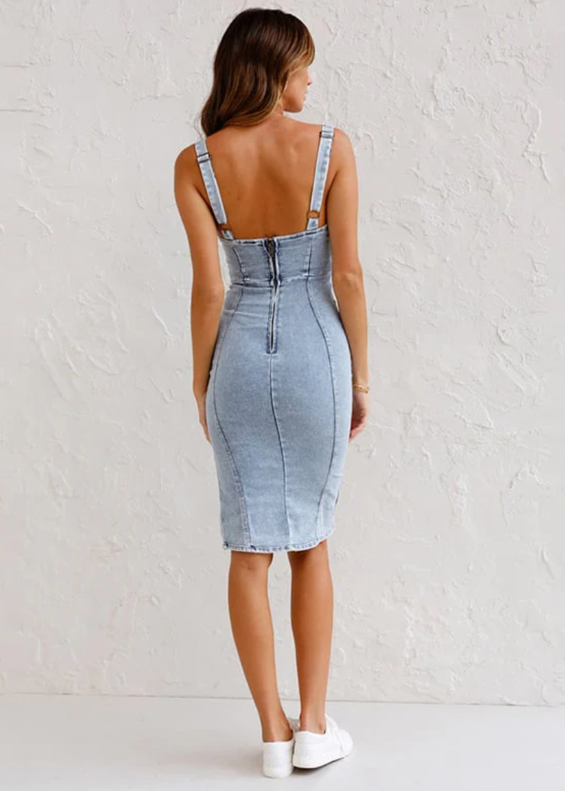 DE MONA JURK